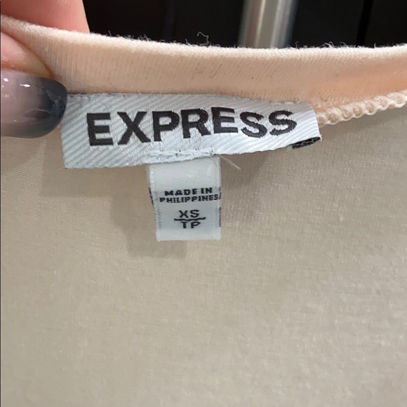 Express Top • bundle & save!!🛍 - Picture 2 of 4